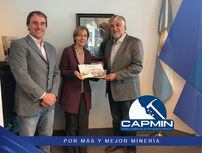 Reconocimiento de CAPMIN al Cónsul en Toronto.